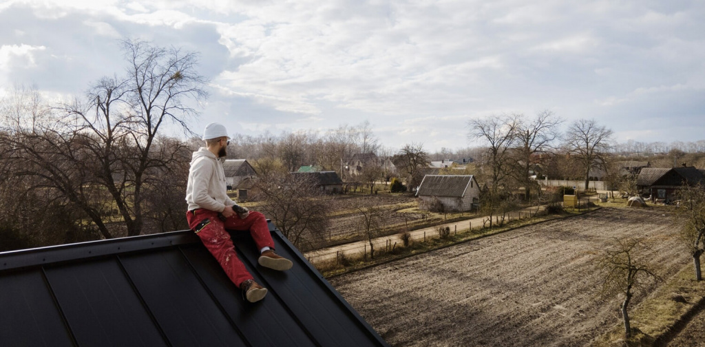 roof_3.jpg roof_3.jpg