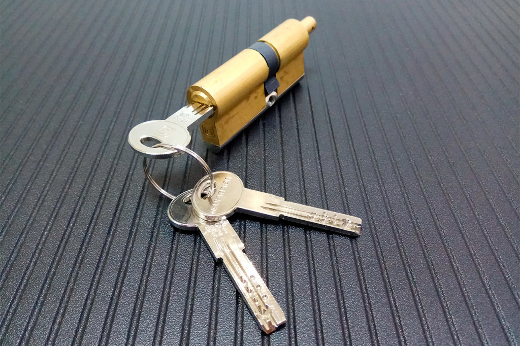 Цилиндрические замки.jpg